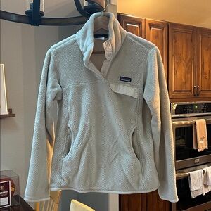 Patagonia Women’s Re-Tool Snap T Fleece Pullover.